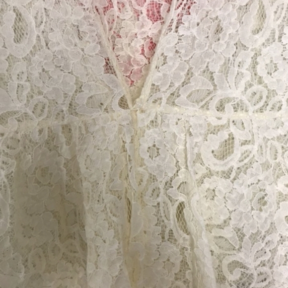 Flying Tomato Lace Blouse Women's Size Large Coral Embroidery Button Detail NWOT - Picture 3 of 5